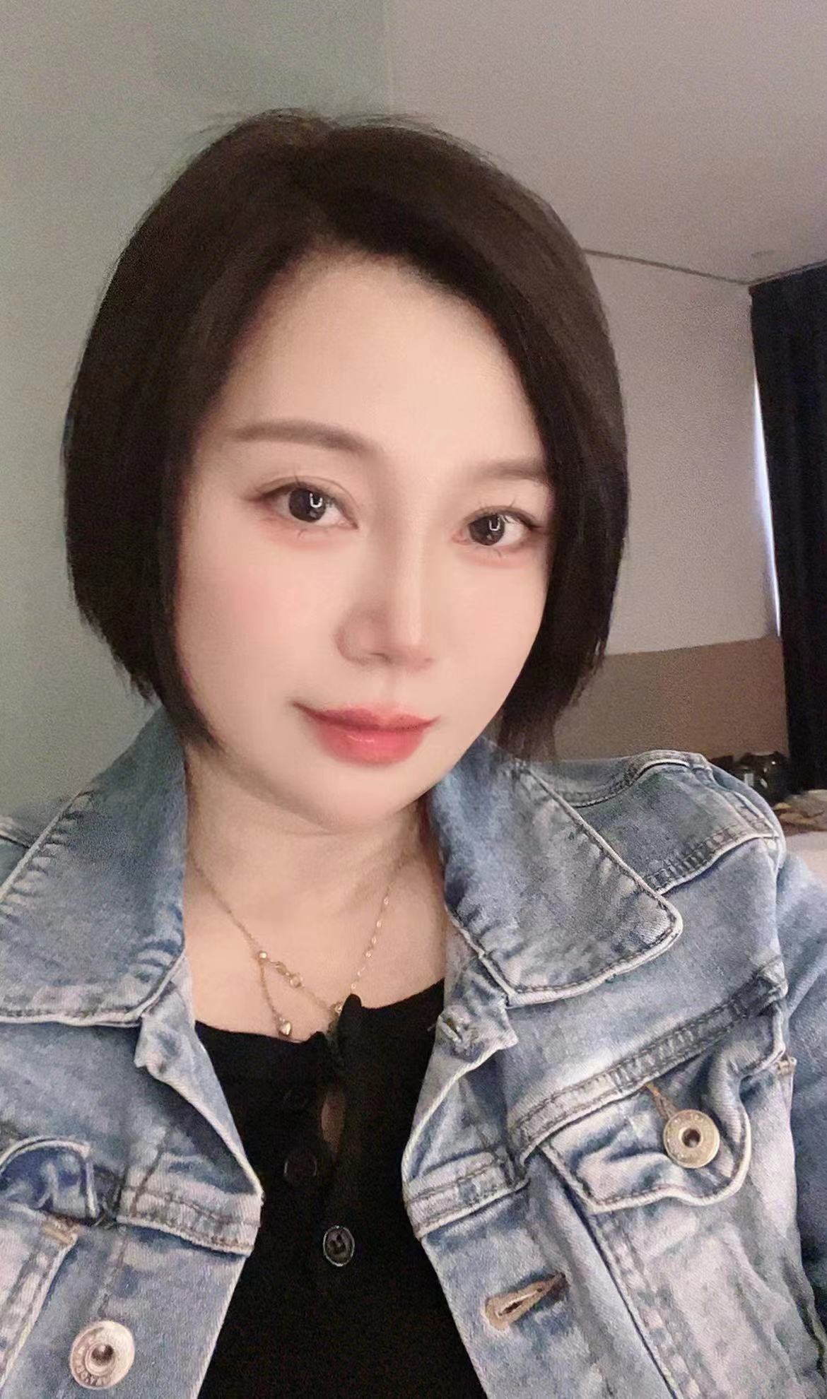 朋友推荐的温柔姐姐