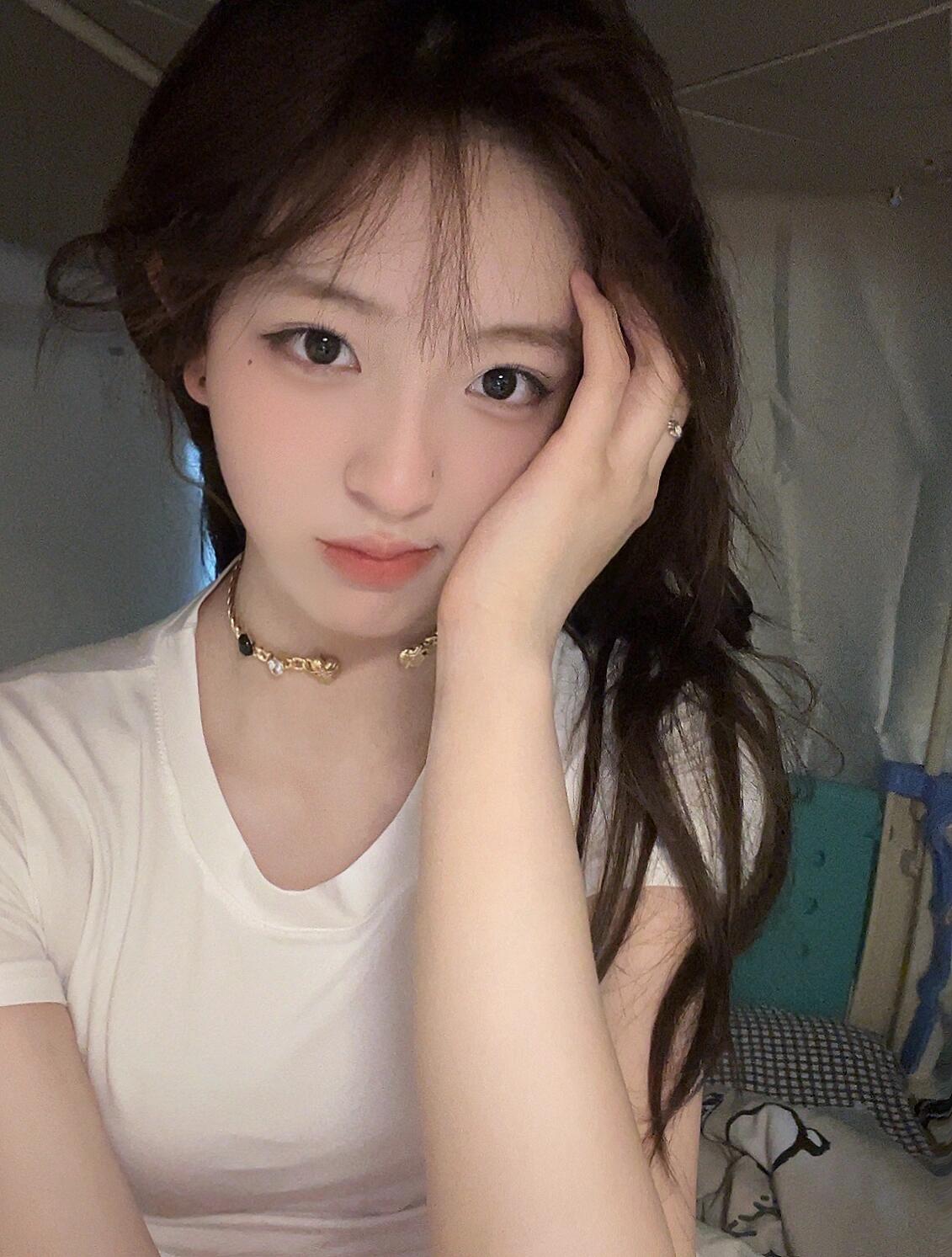 性感皮肤白，很惊艳的妹妹