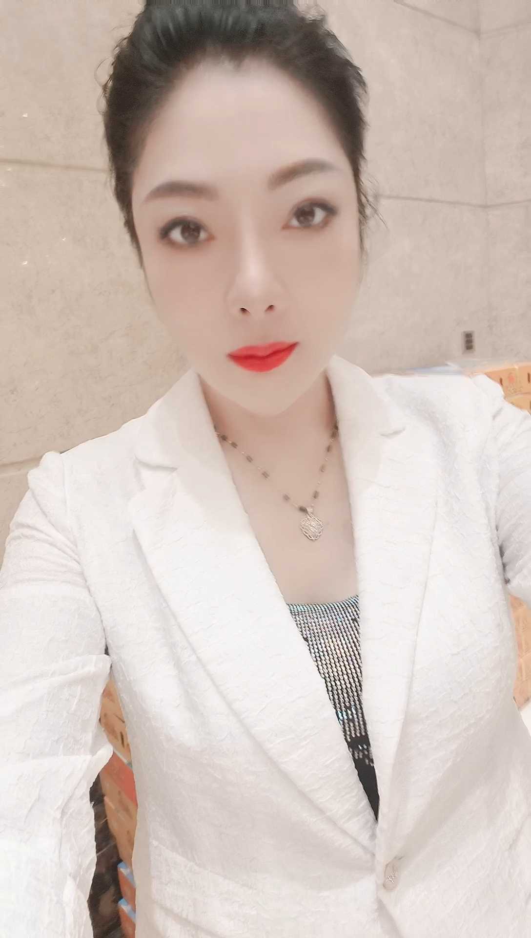 物美价廉的少妇姐姐