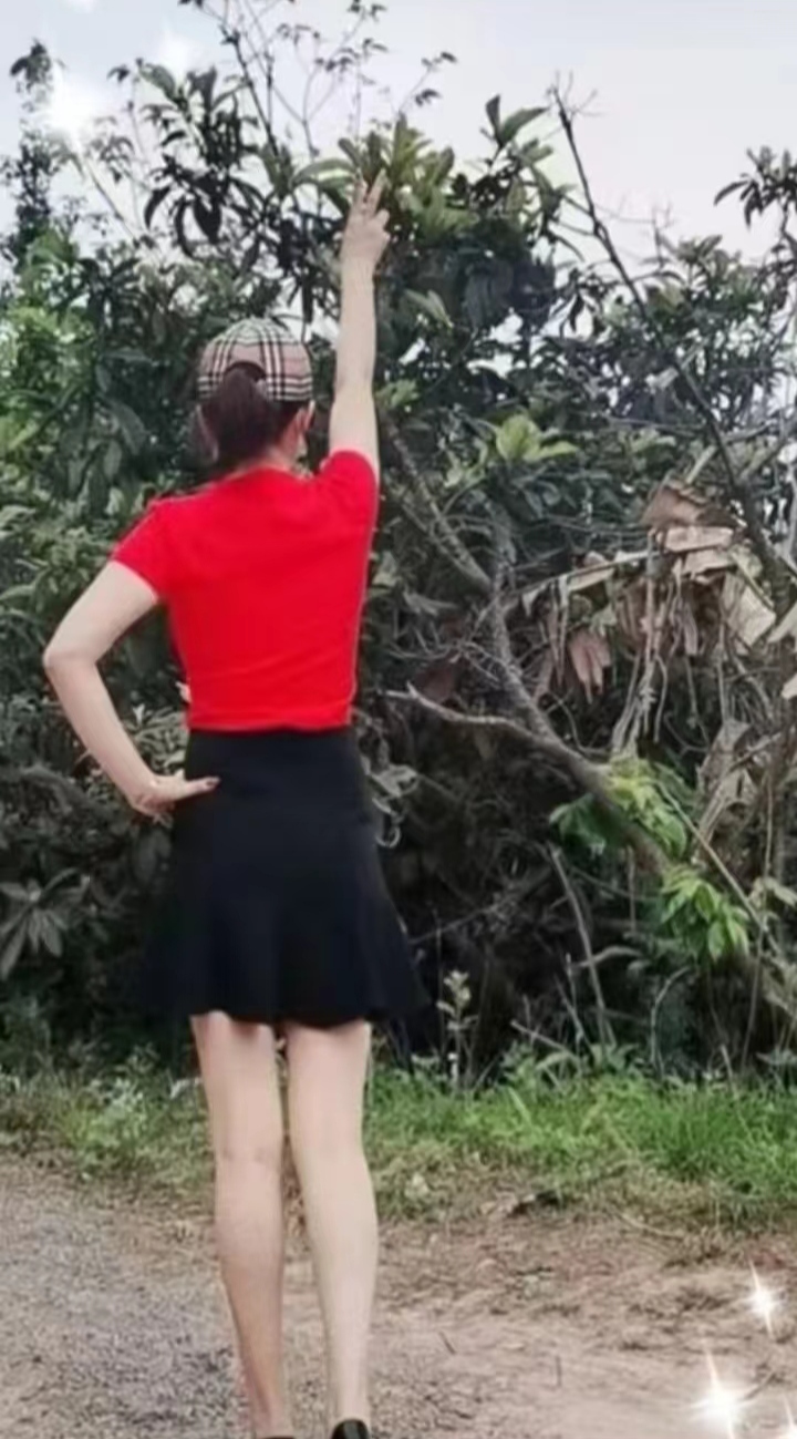 龙泉驿白嫩高挑晓蕊老师