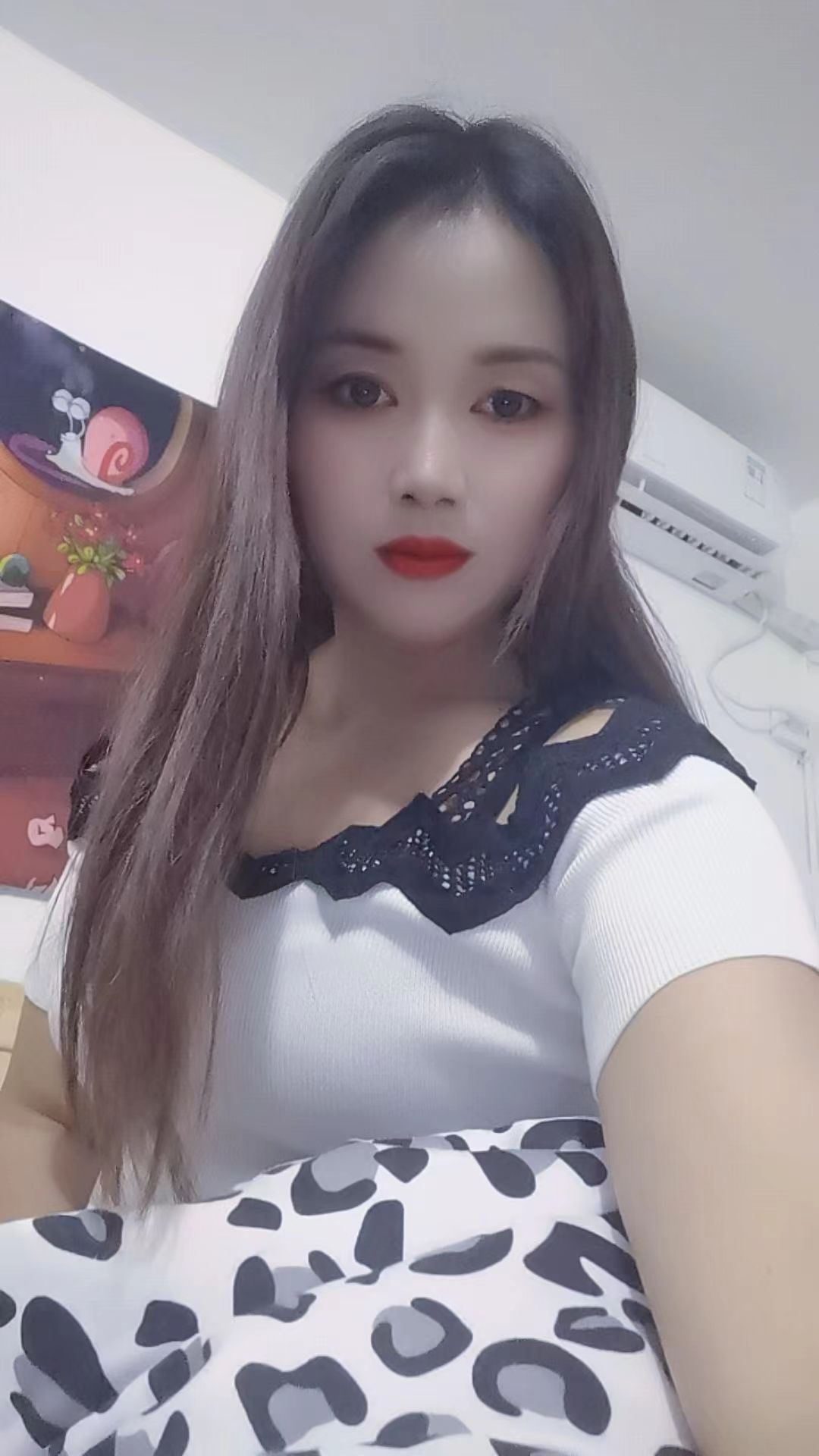 小辣椒.身材好，乖巧