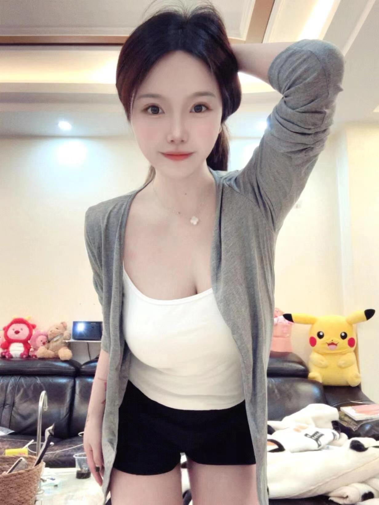 章贡区丰满热辣大白兔晨曦