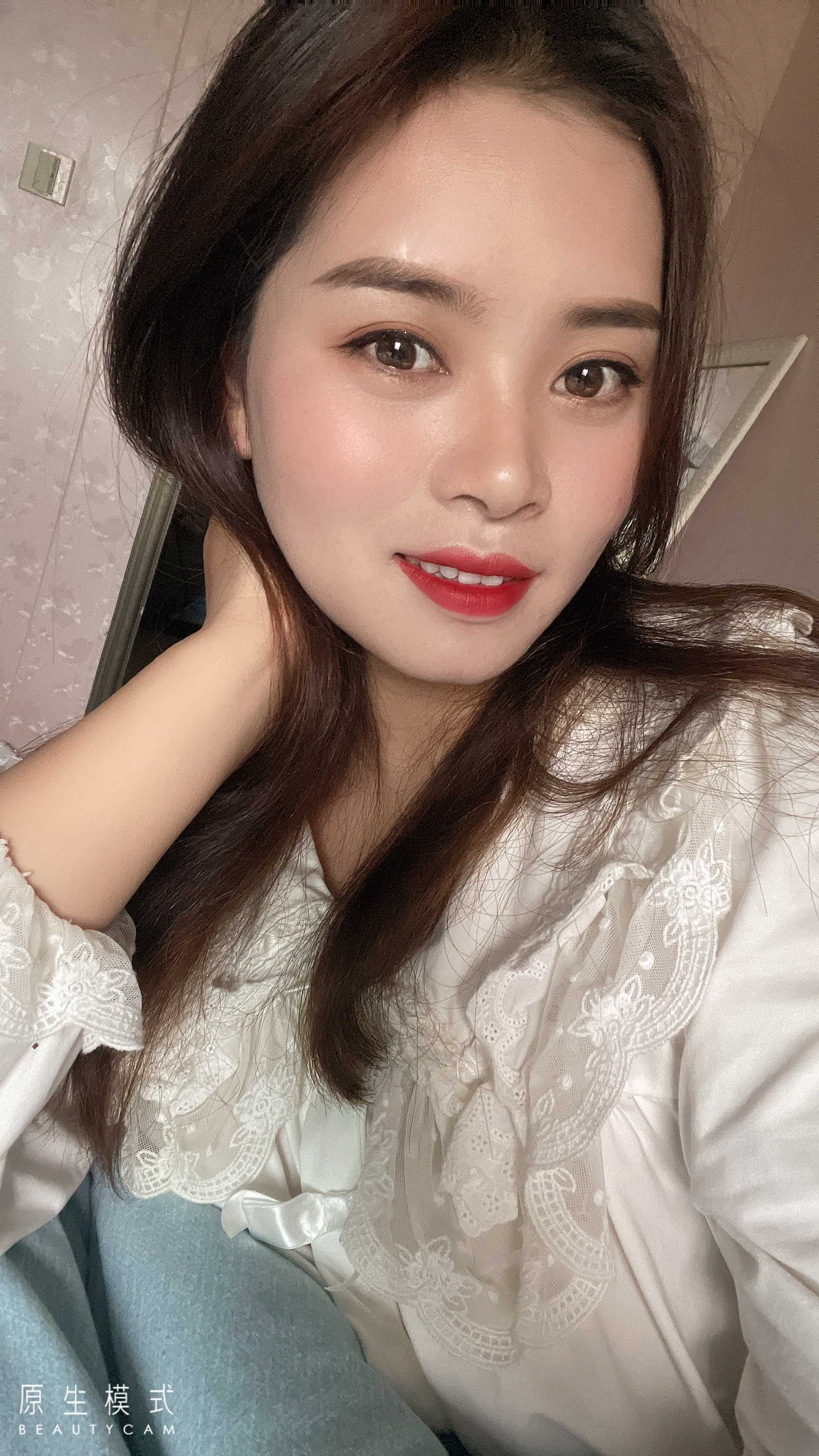 性感大方的兼职妹