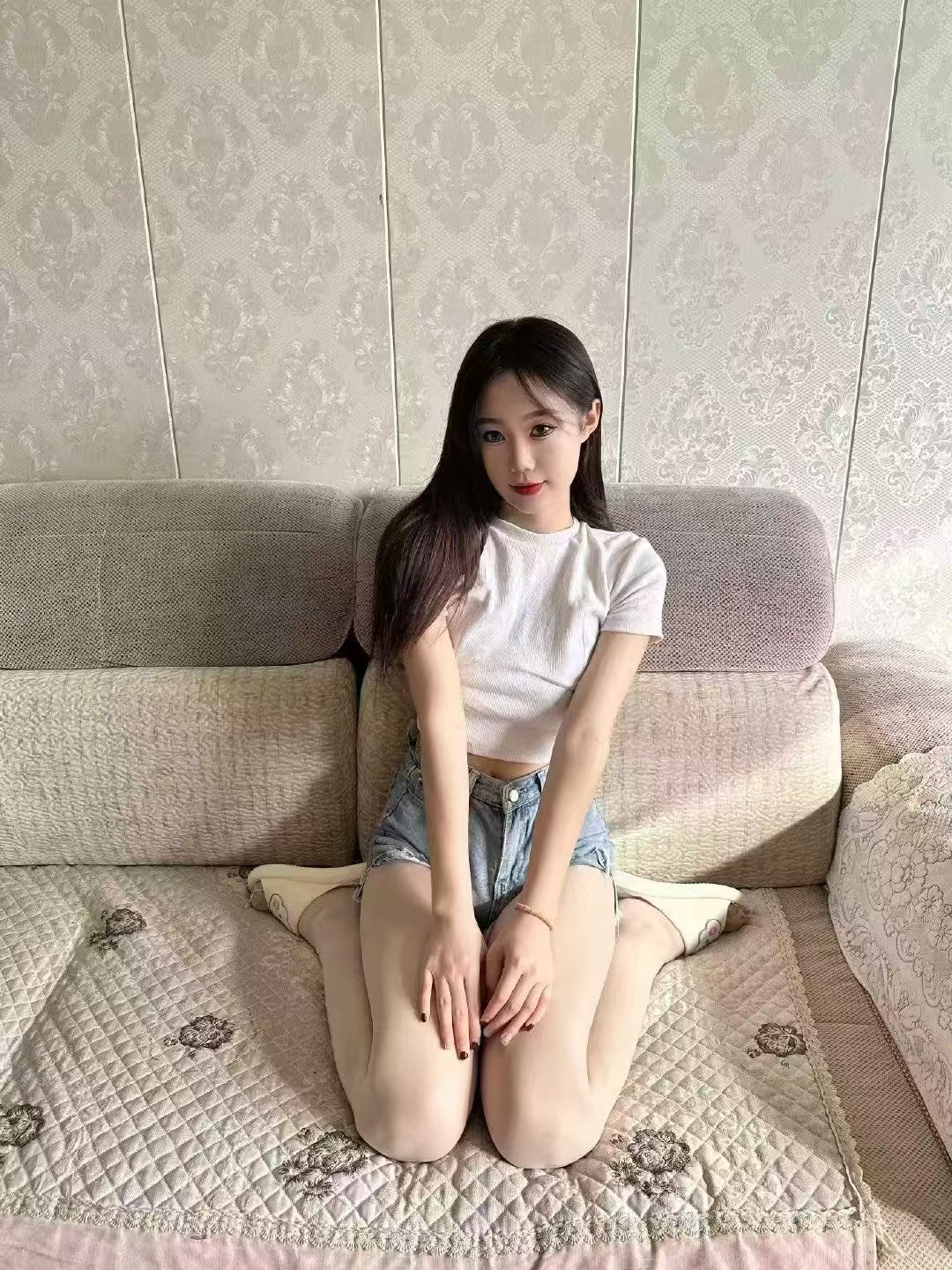 江城区惹火大长腿尤物小米辣