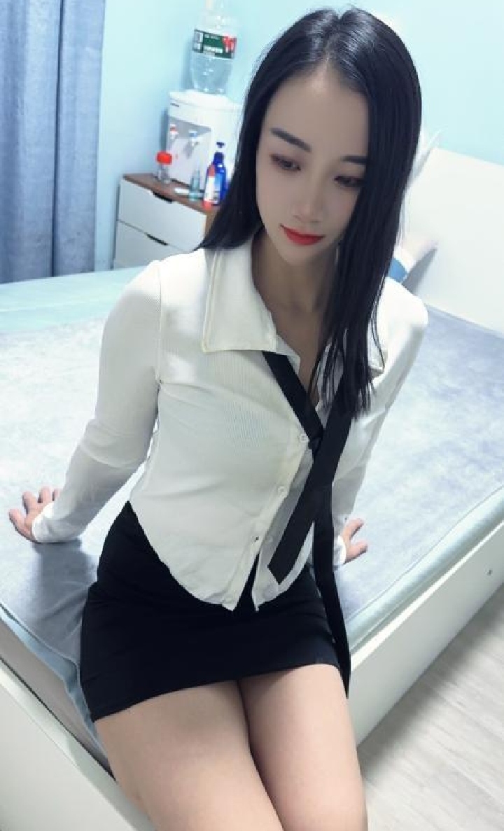 静安长腿辣妹
