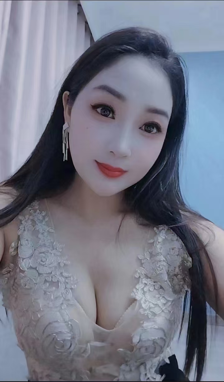 东胜区丰满惹火少妇玲玲