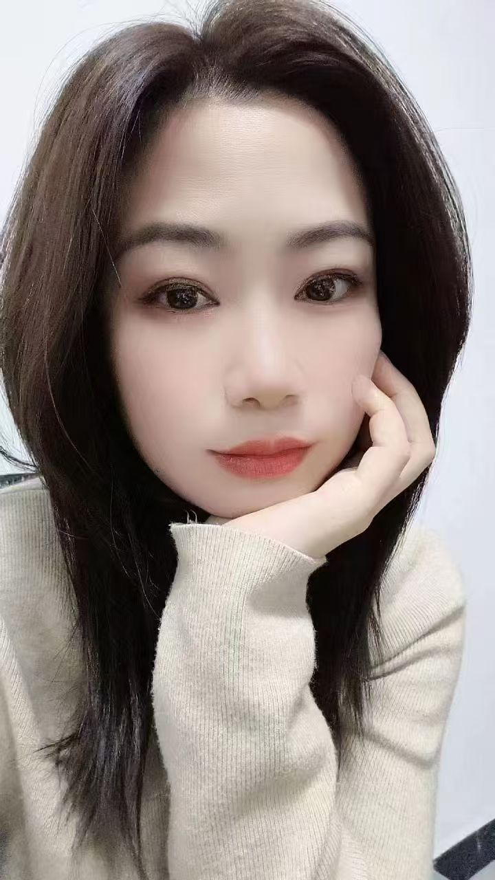 雁塔白皙迷人小姐姐紫紫