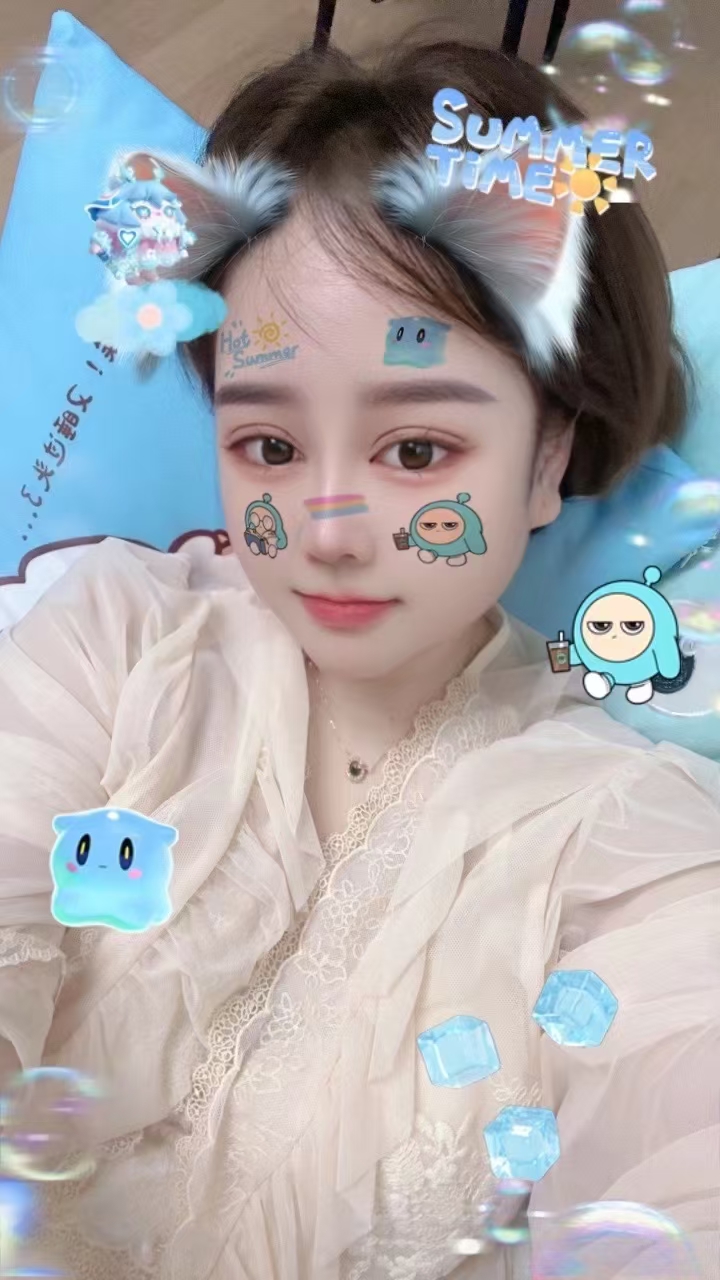 美人胚子甜甜,有闺蜜