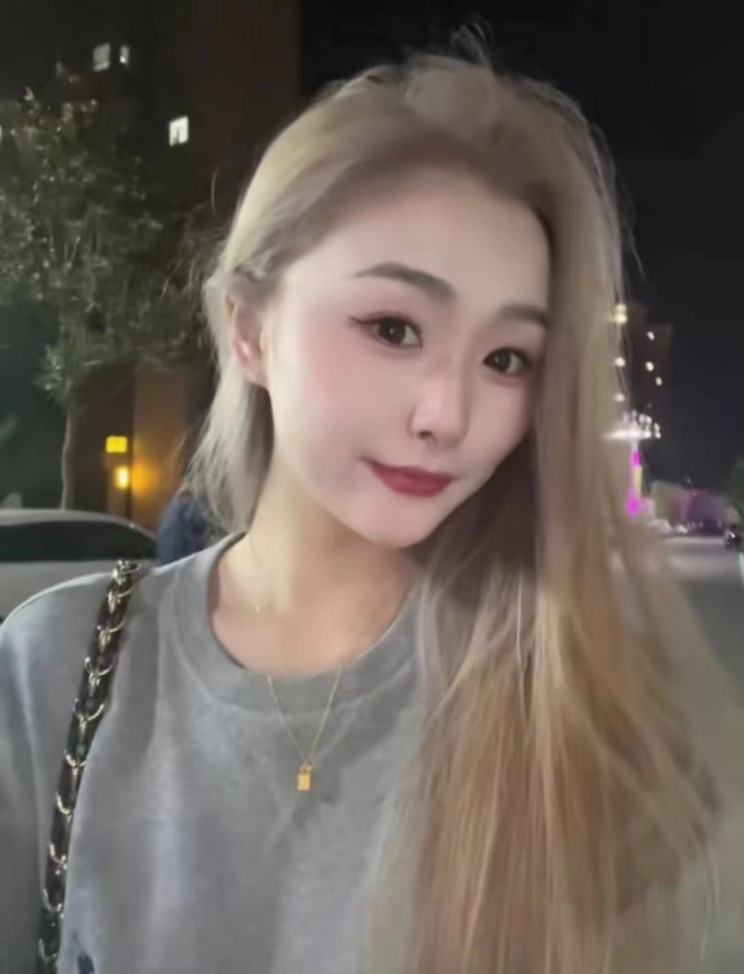 睢阳区热辣诱人美妞晨晨