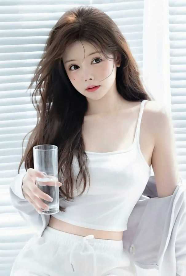 大胸小萝莉