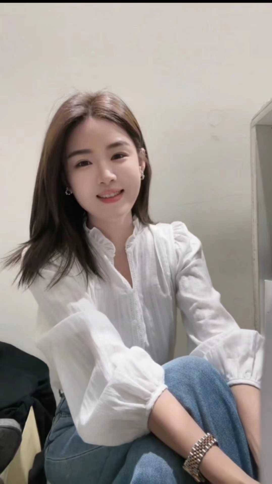 奉贤纯纯的小美女莉莉