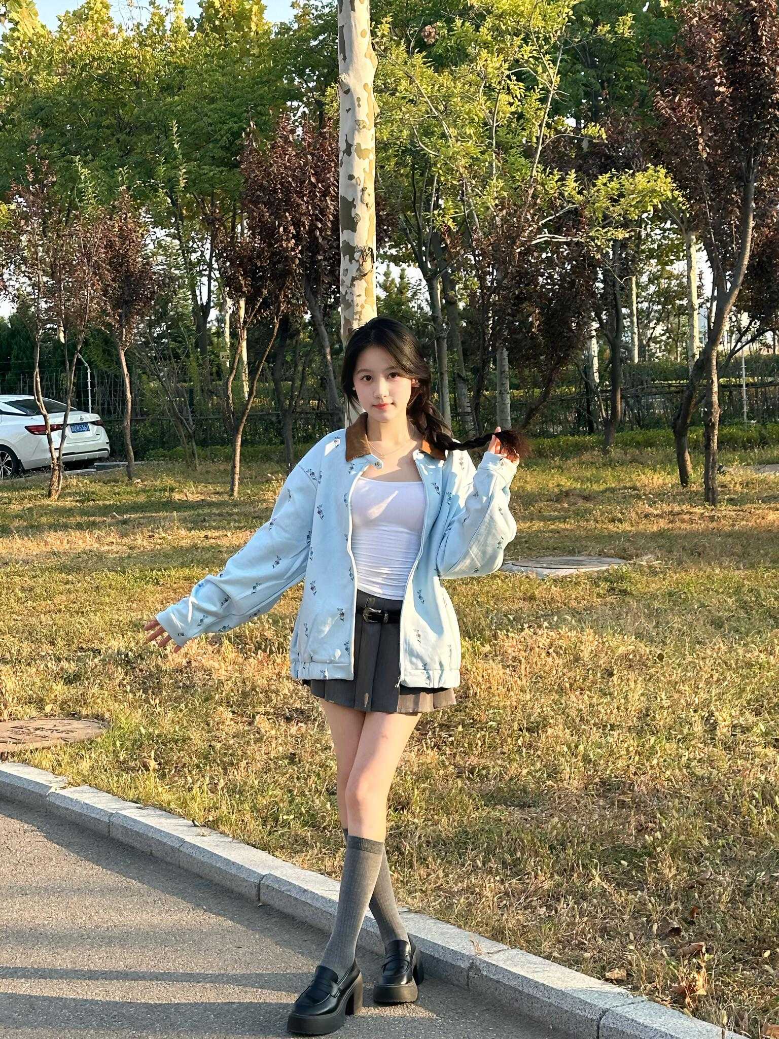 00后兼职嫩妹