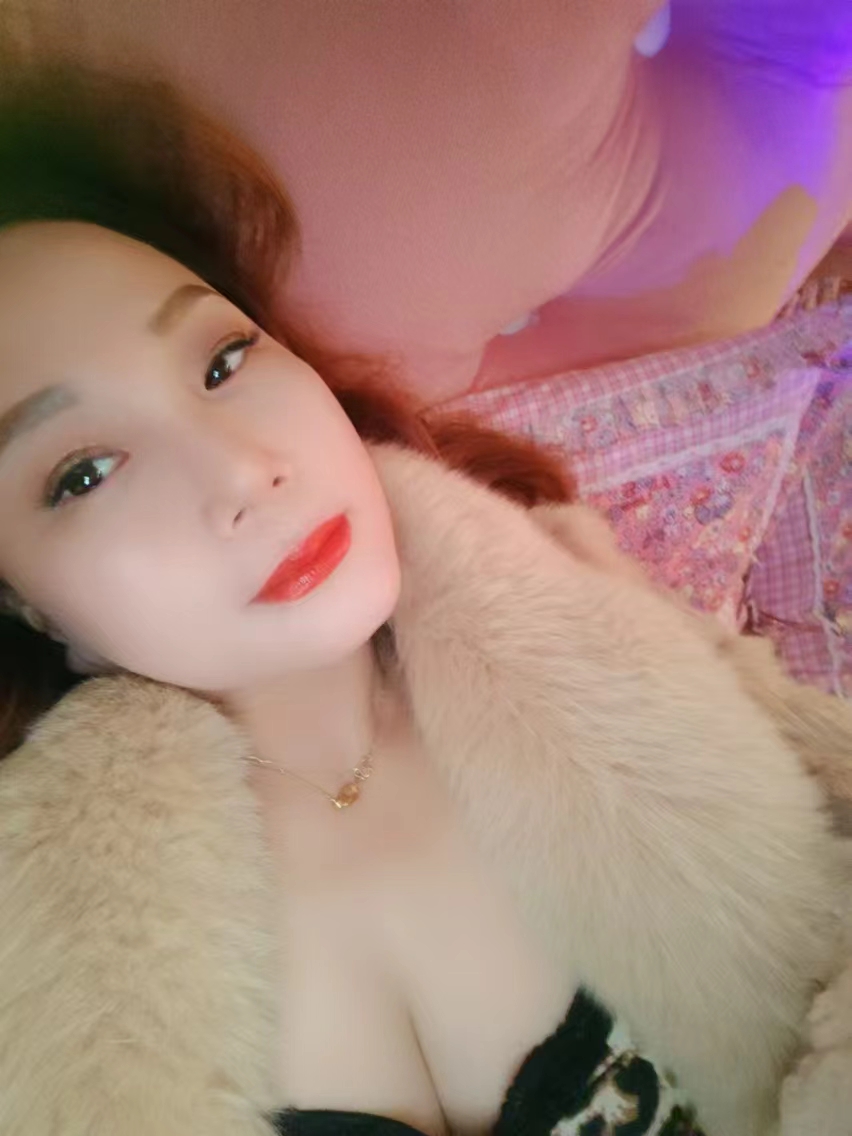 商贸城妩媚大胸熟女开心