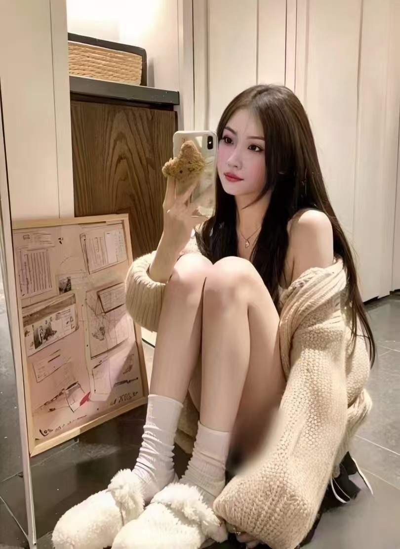 上城极品白嫩甜妹siri