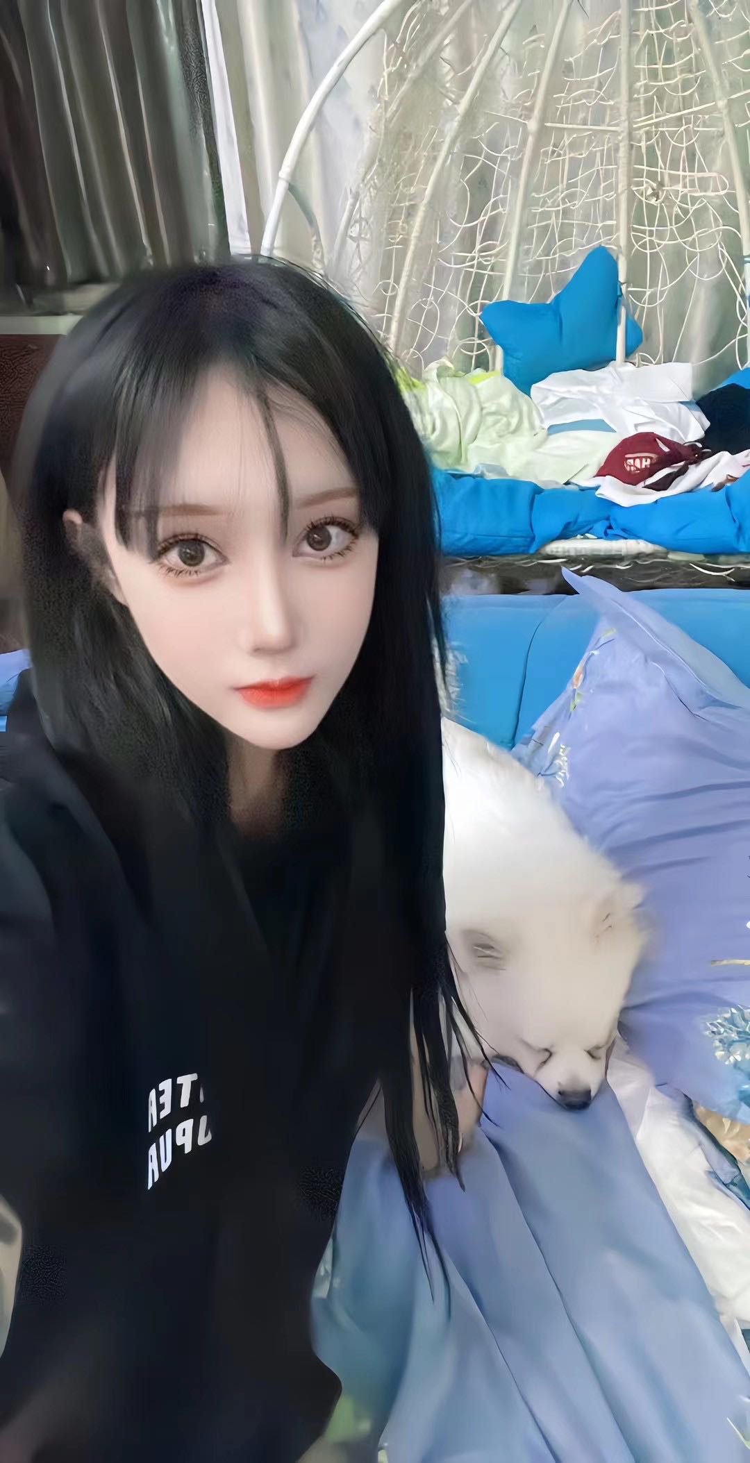 我在株洲可爱温柔漂亮，还有双胞胎妹妹，不过最近只有我一个人