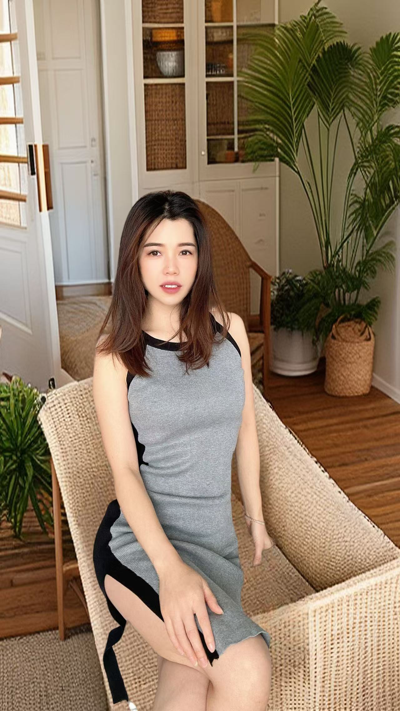 放的开不敷衍的一个姐姐