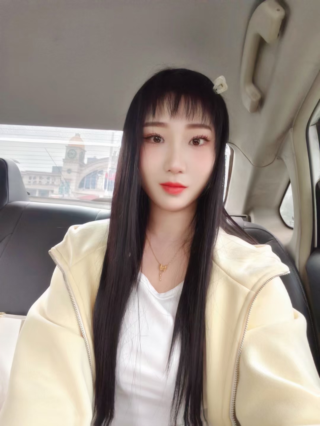 光谷这边97小姐姐