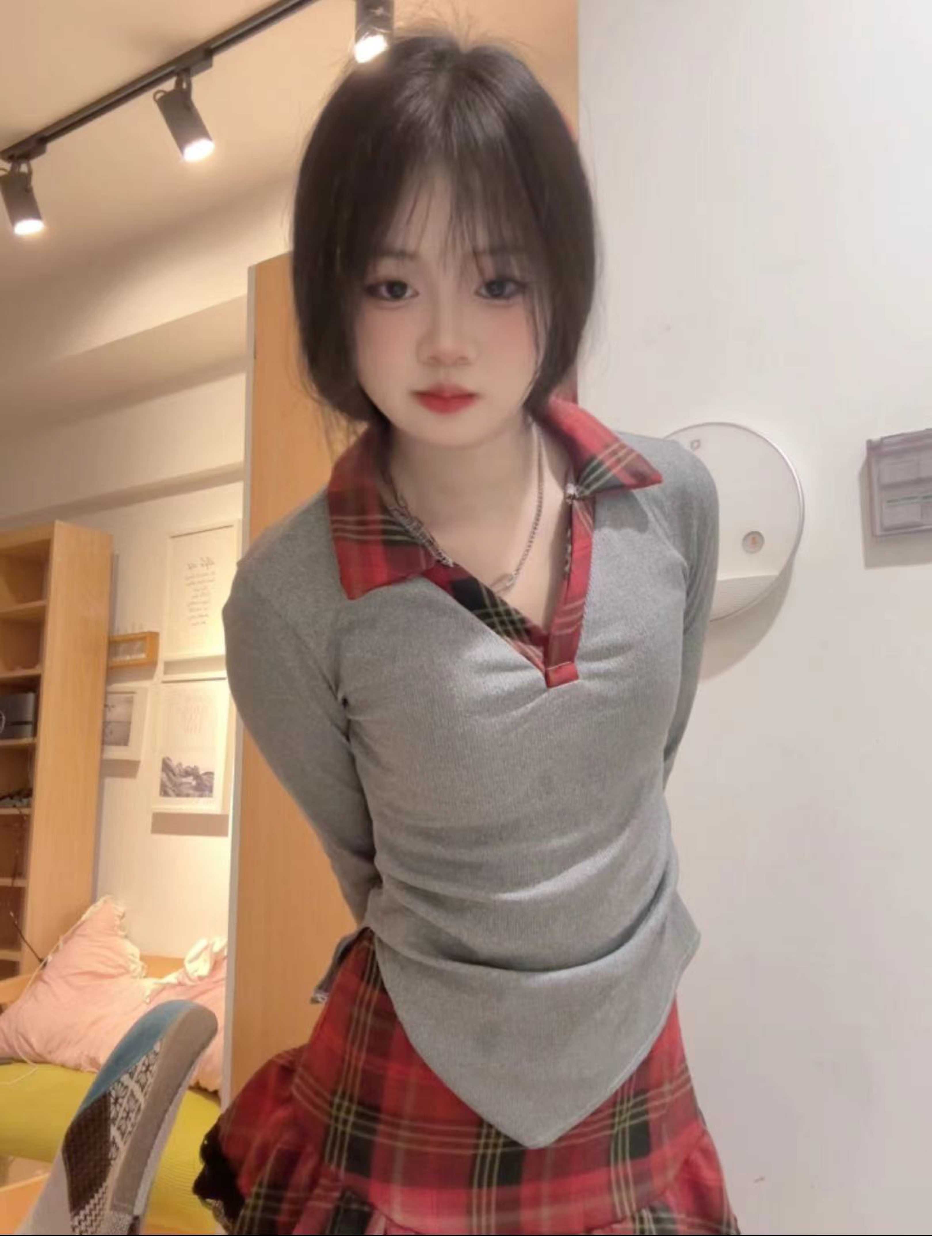 宝山萌新女友小美