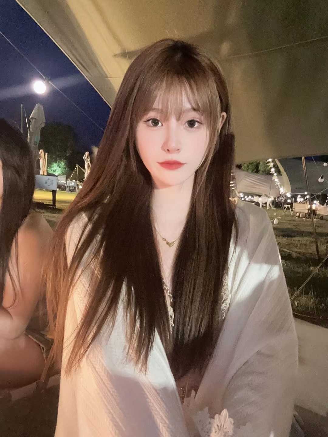 妞妞很想和你玩