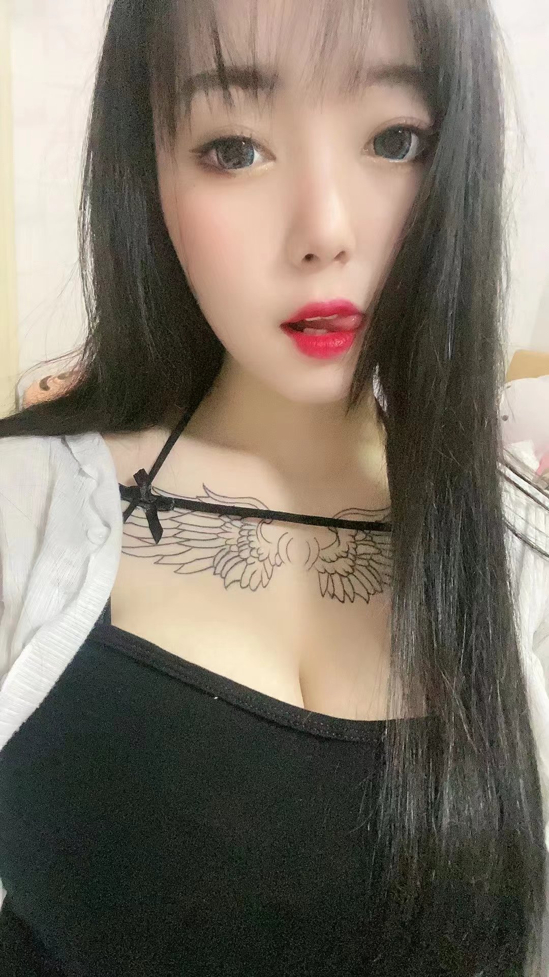 西乡美乳辣妹露露