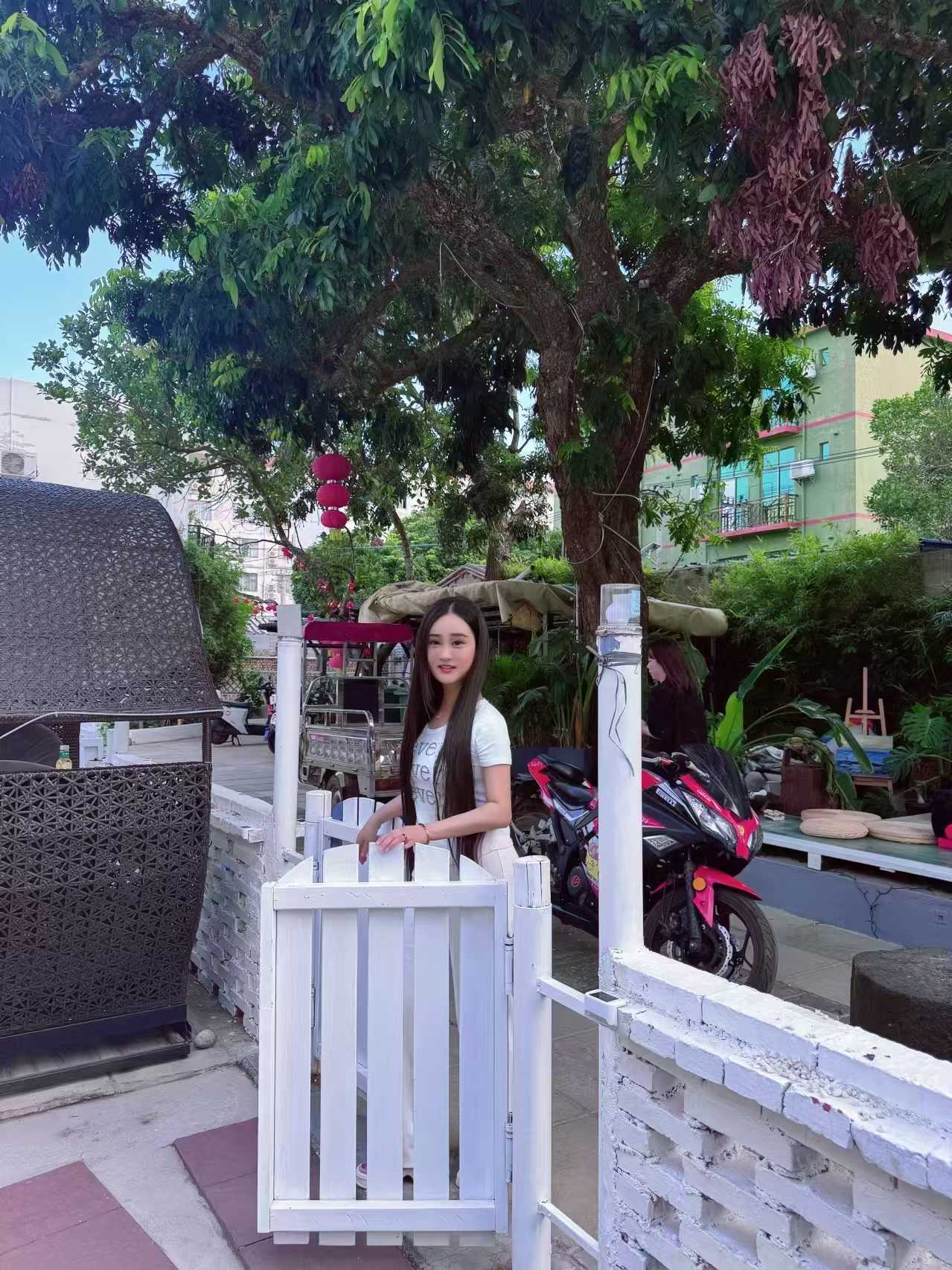 高新区兼职甜妹，姿势配合