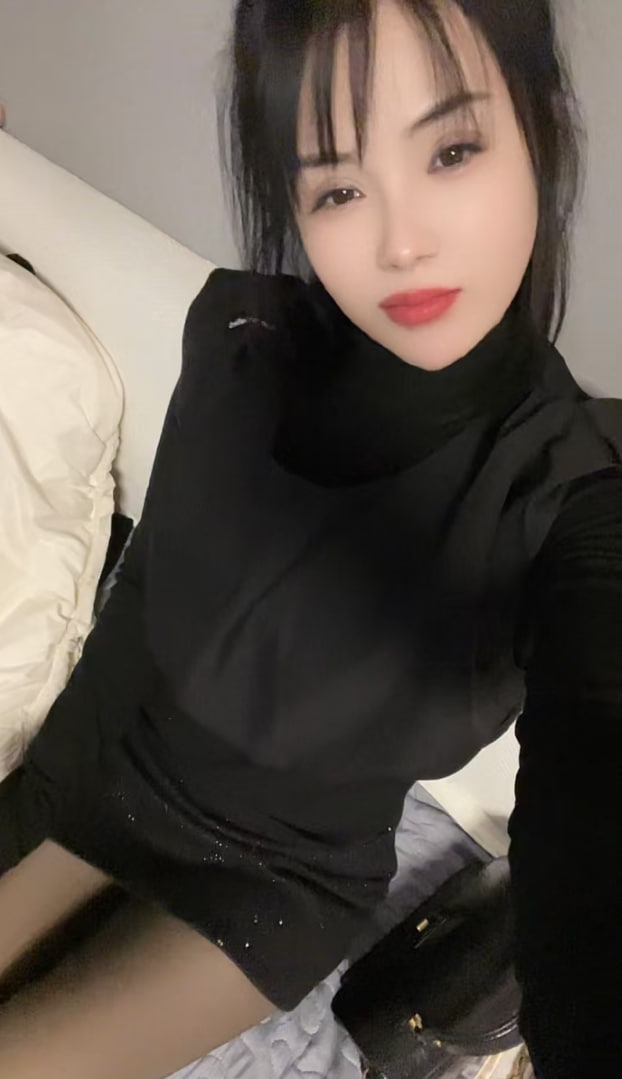 性感少妇,身材超棒