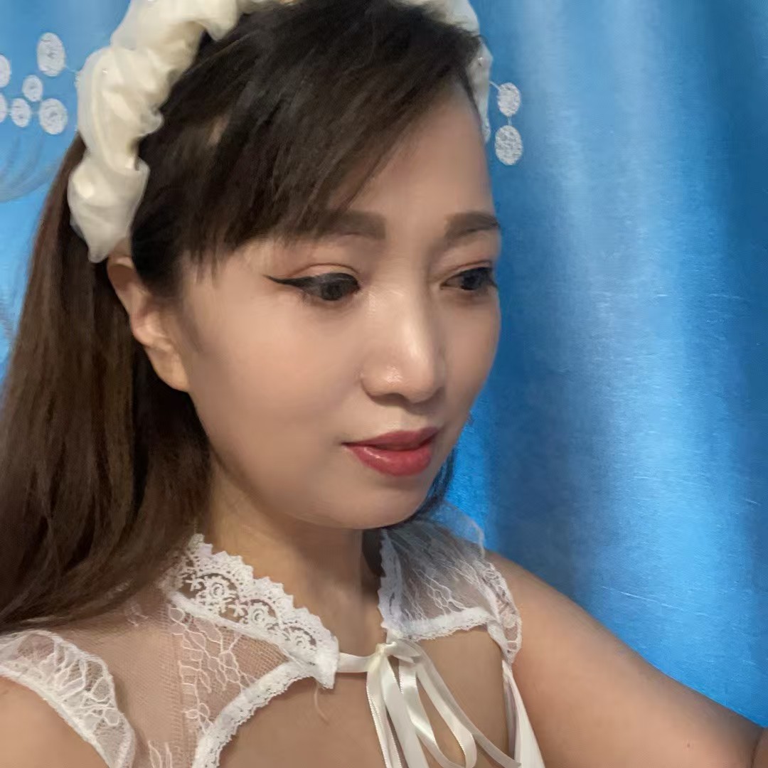 北大桥的美妞