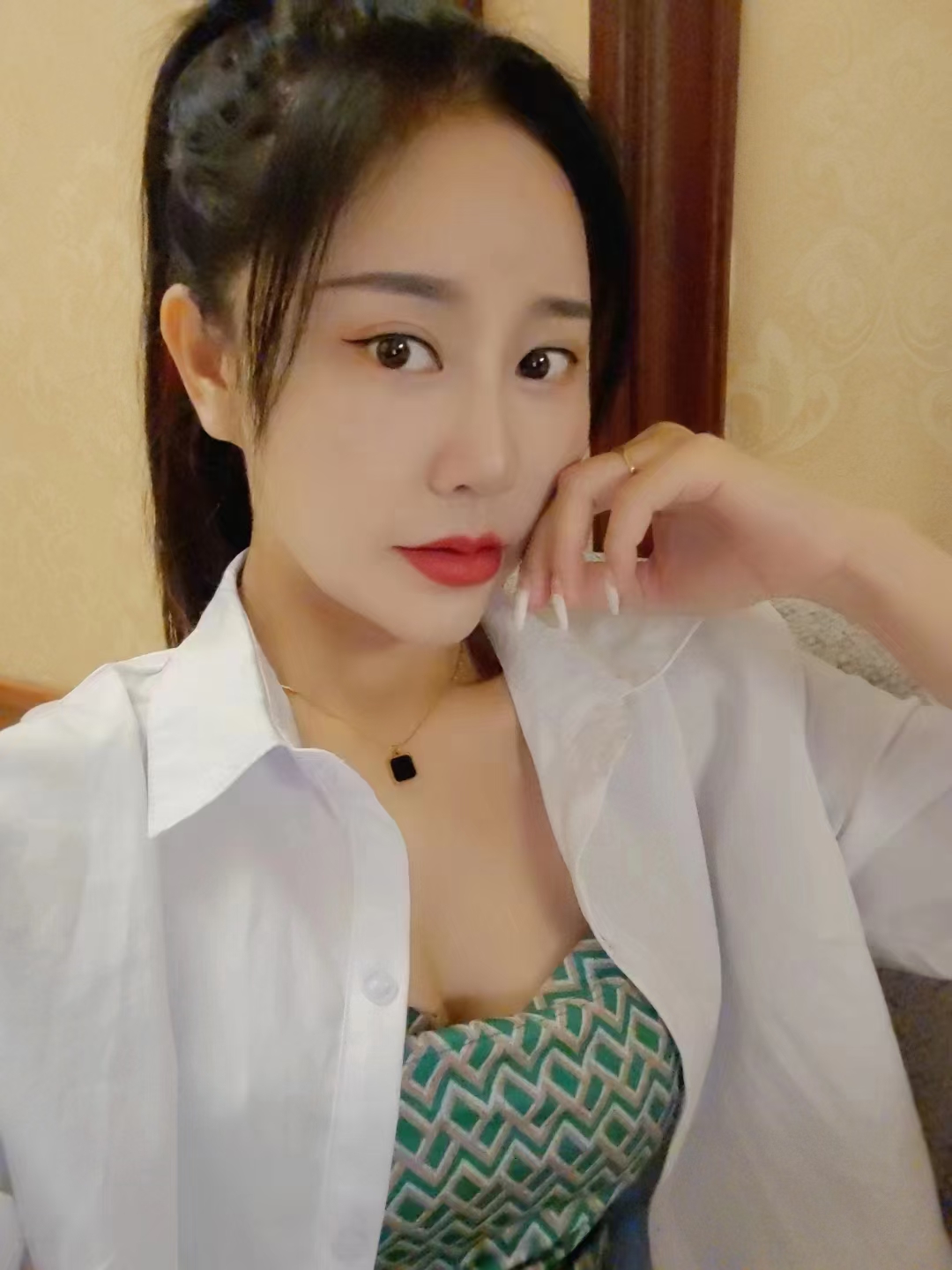 口技一流，活泼好动，神仙般的享受