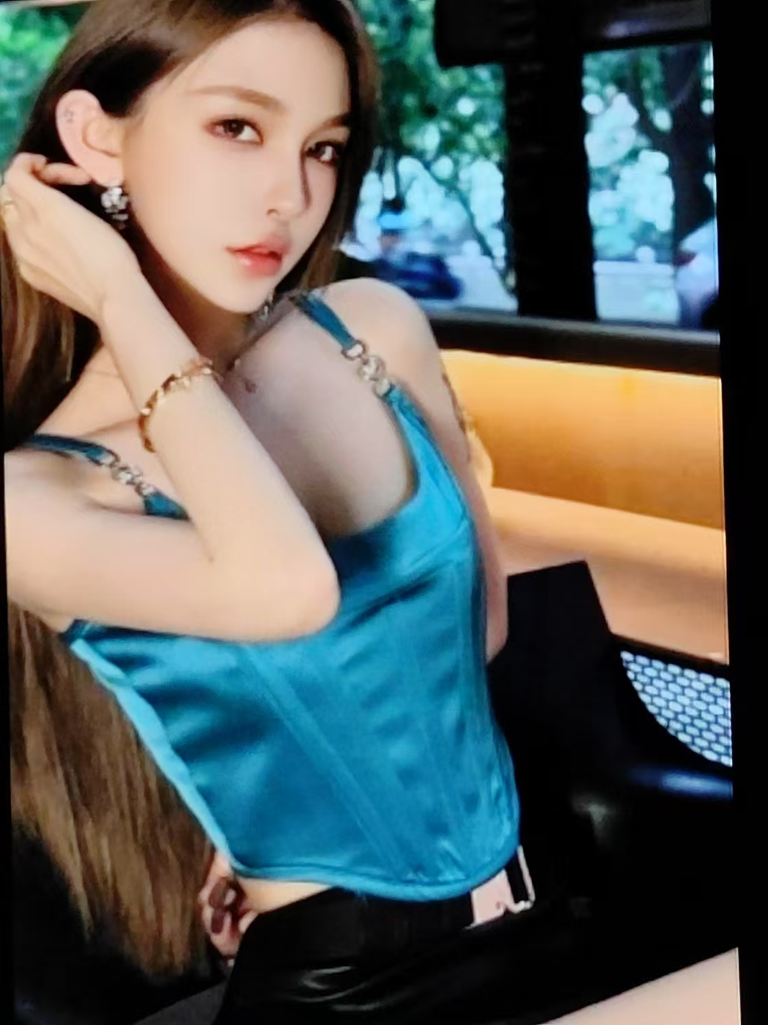 昆都美腿妖精小丽