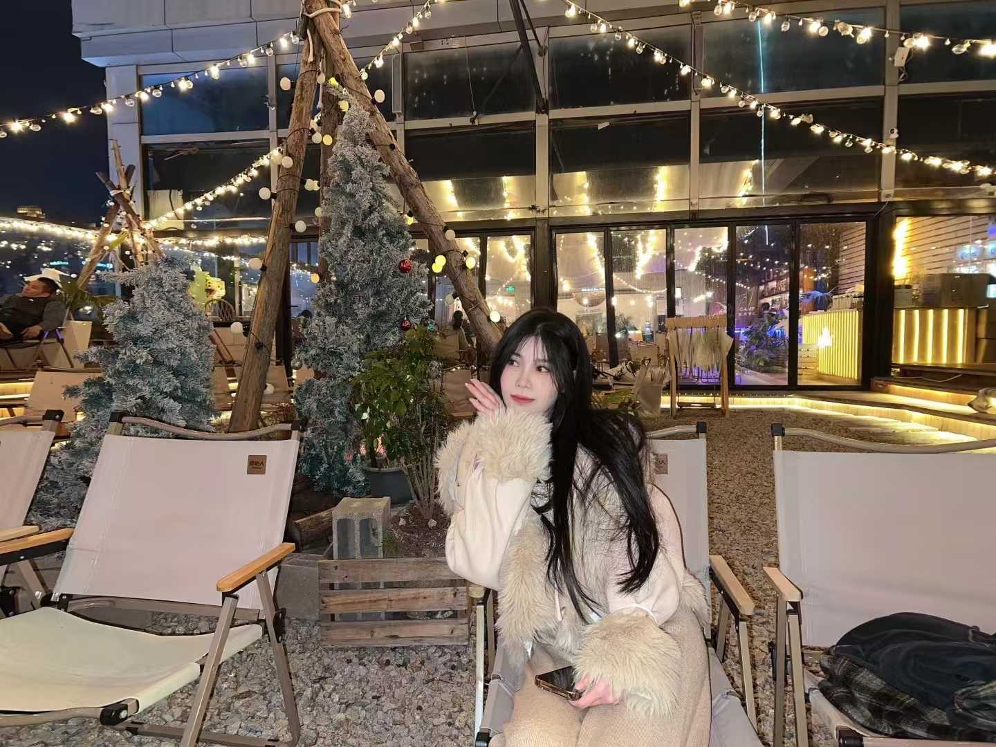 可爱型,很娇小,适合抱起来