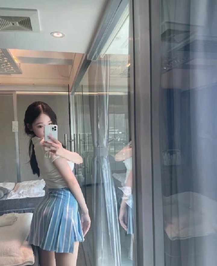 台江白嫩美腿女神