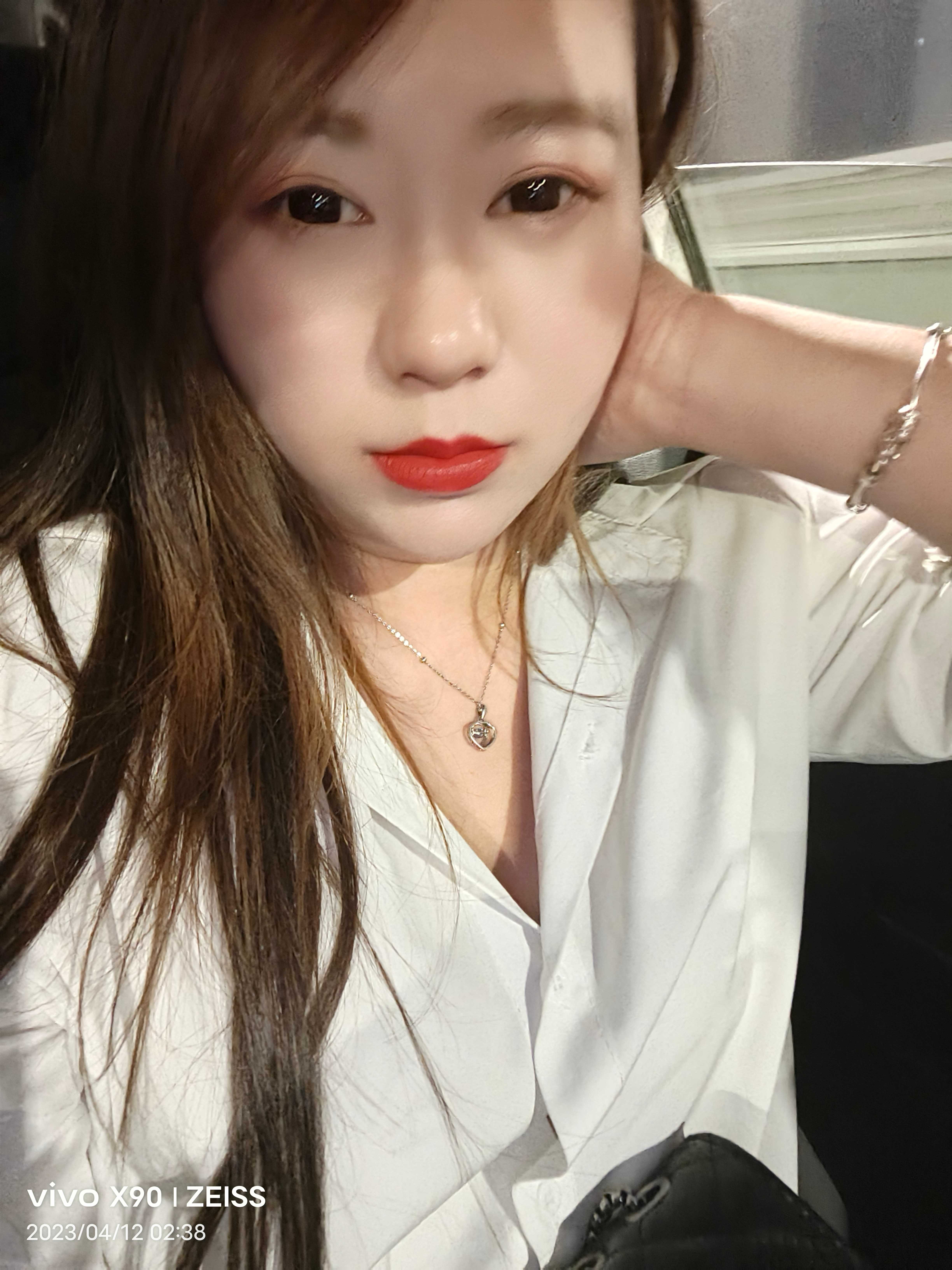 向阳佳苑肉弹辣妹艳子