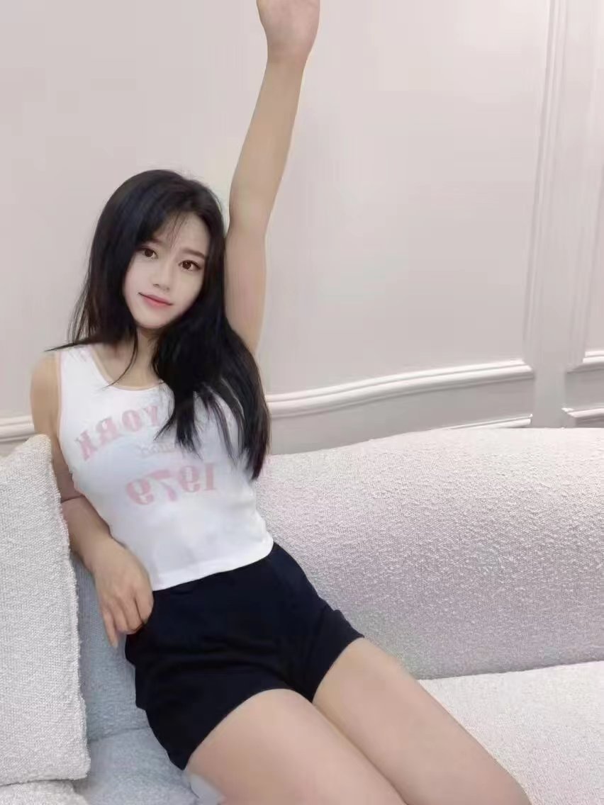 乖巧兼职甜妹糖果