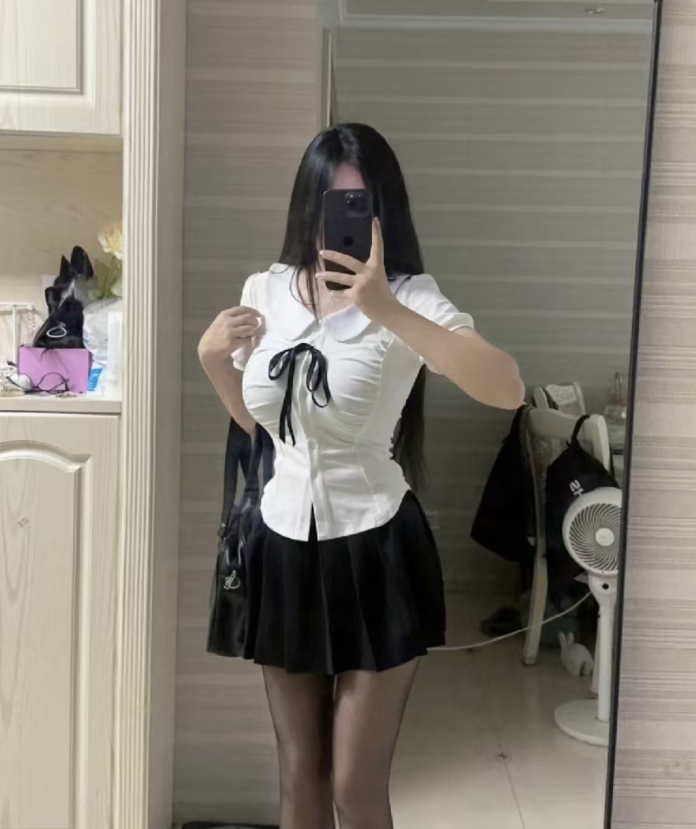 花都丰乳肥臀嫩妹彤彤