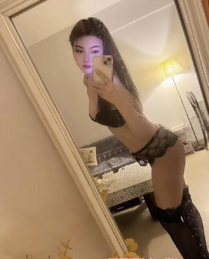 湖里热辣身材美妞蓝芯