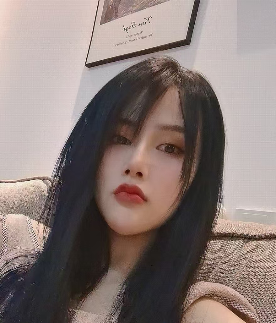 北仑区小美女车灯很大哦