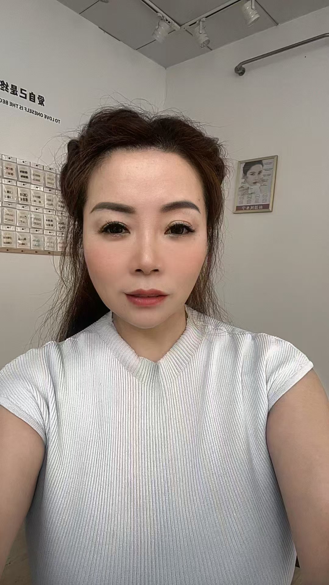 容桂大胸妩媚丽丽
