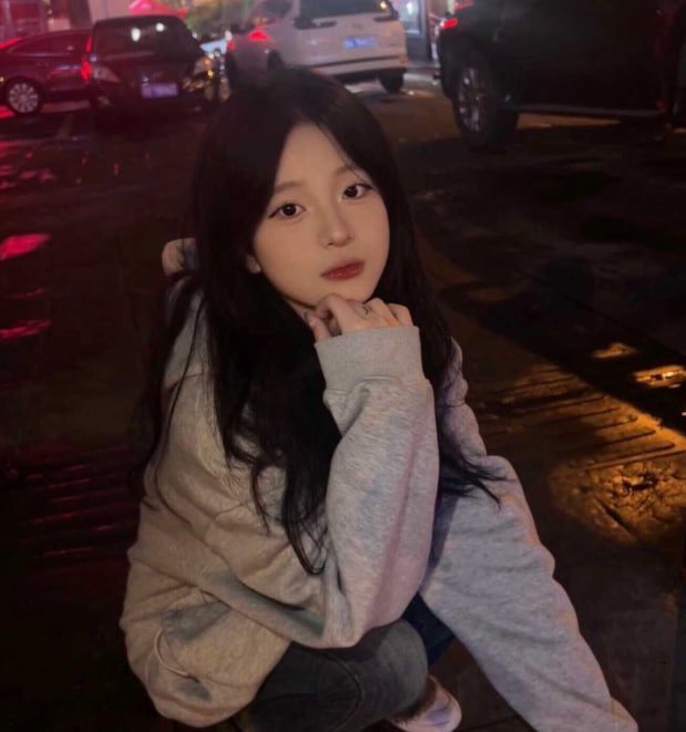 女王调教,年轻漂亮