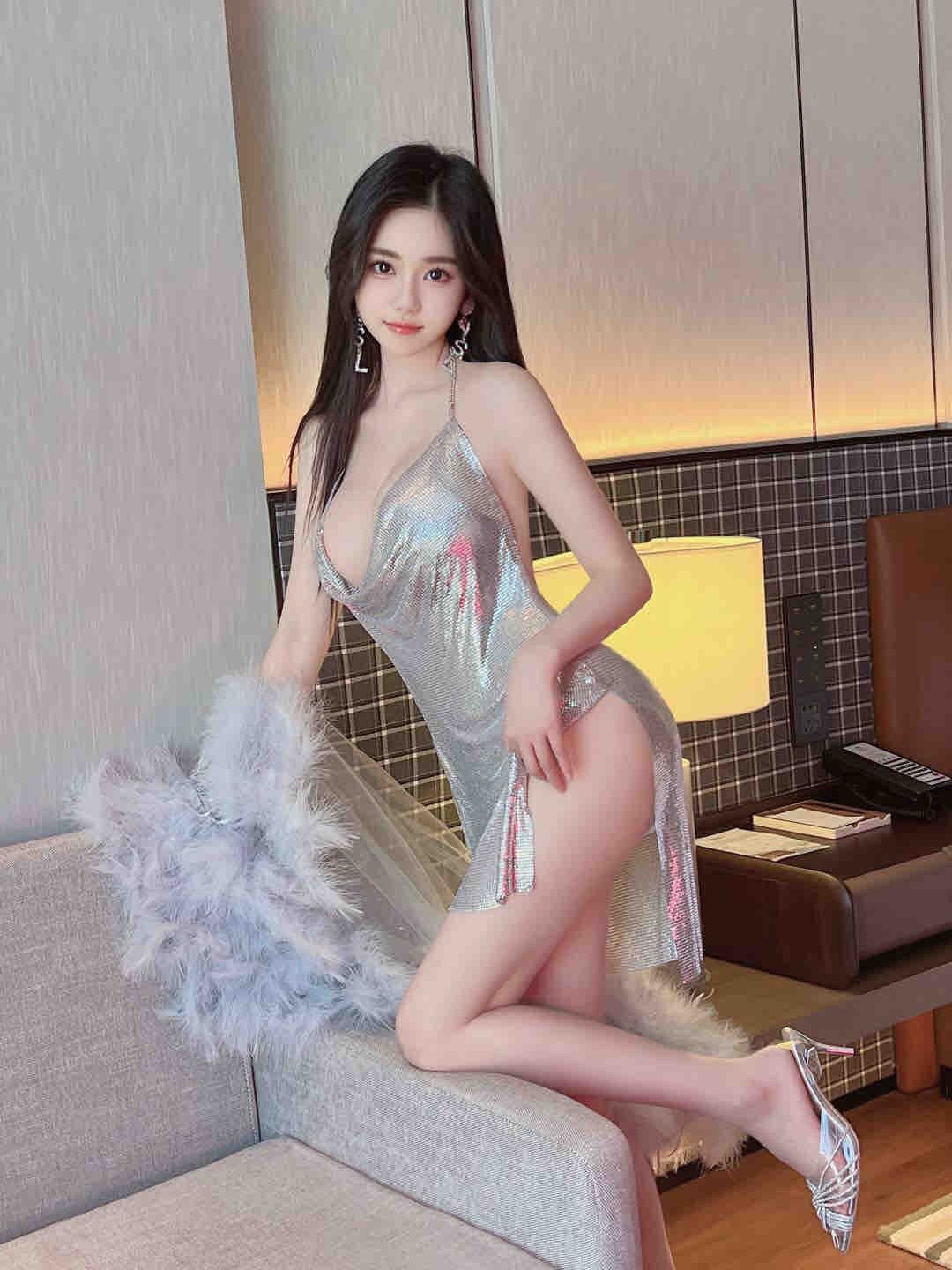 青春靓丽格格