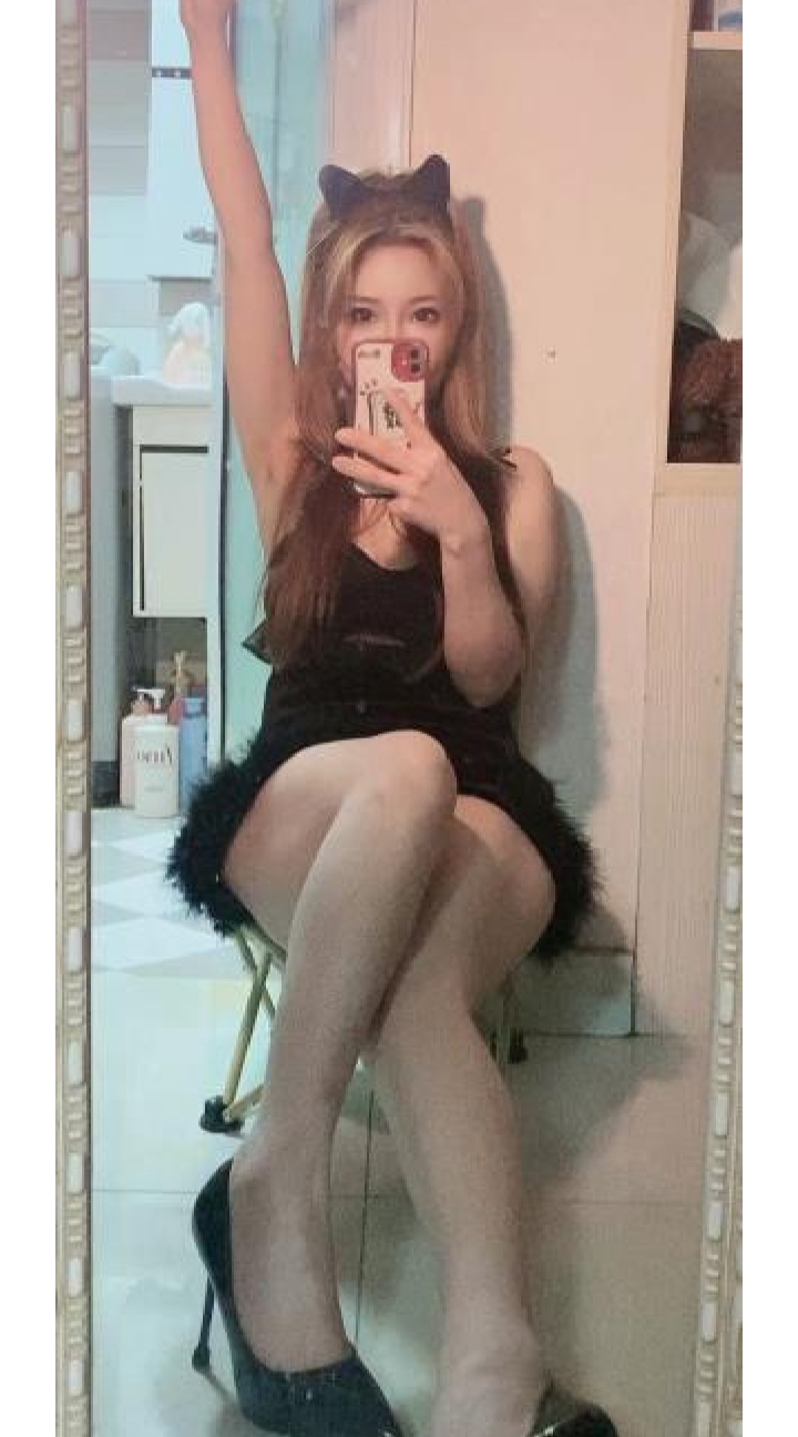 肉感撩人小姐姐