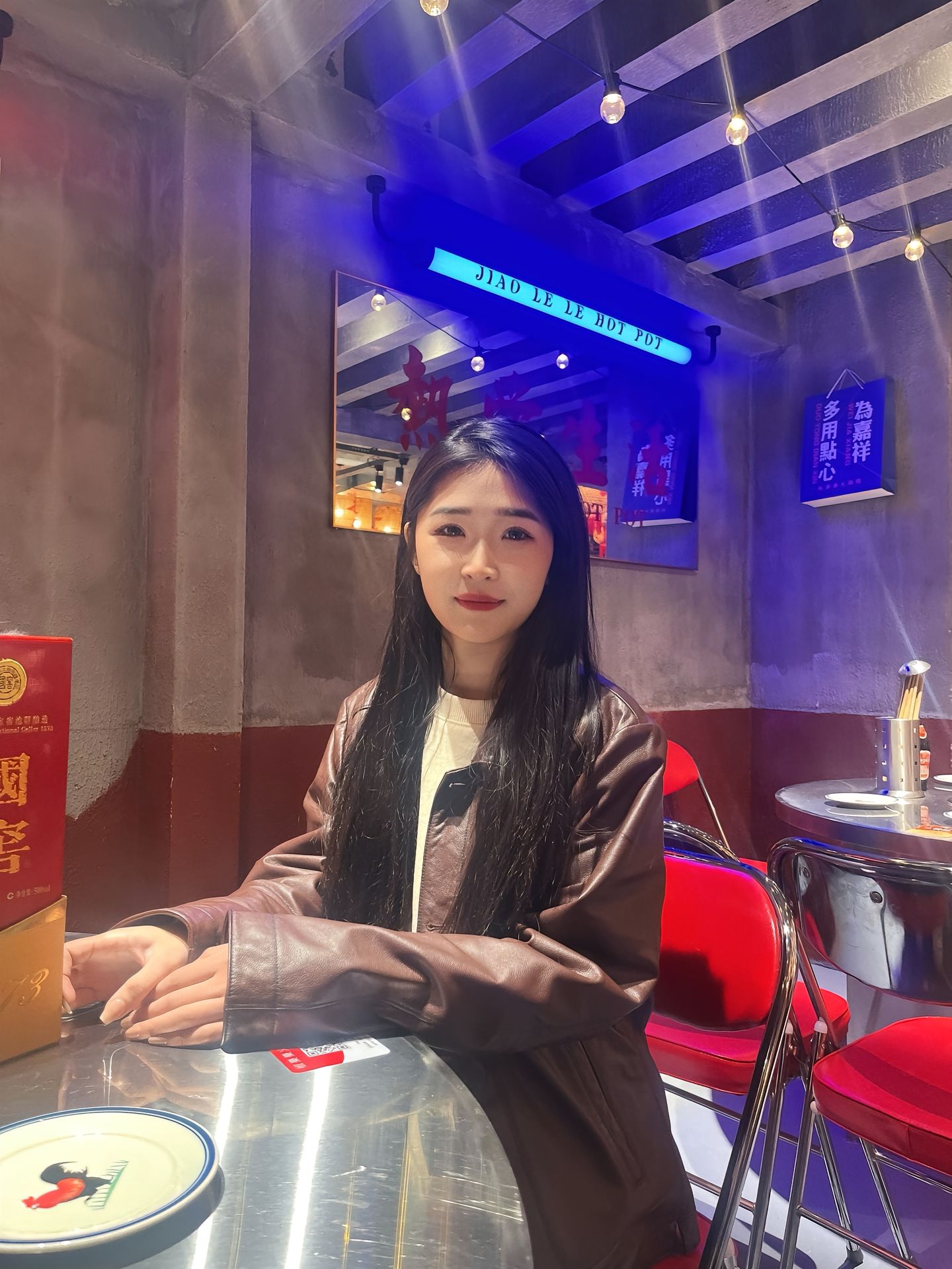 兼职嫩妹美甲师