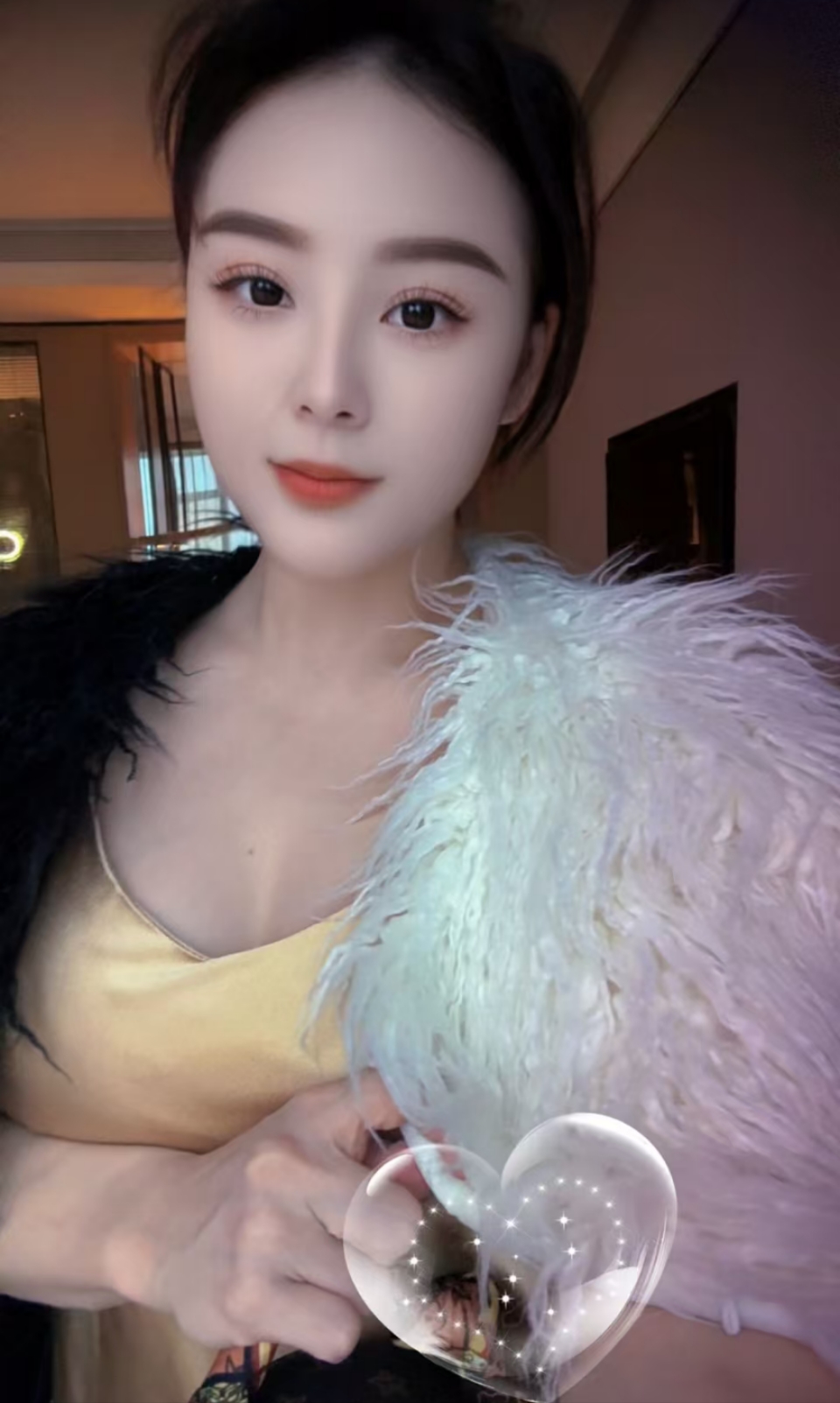 身材火辣性格温柔御姐