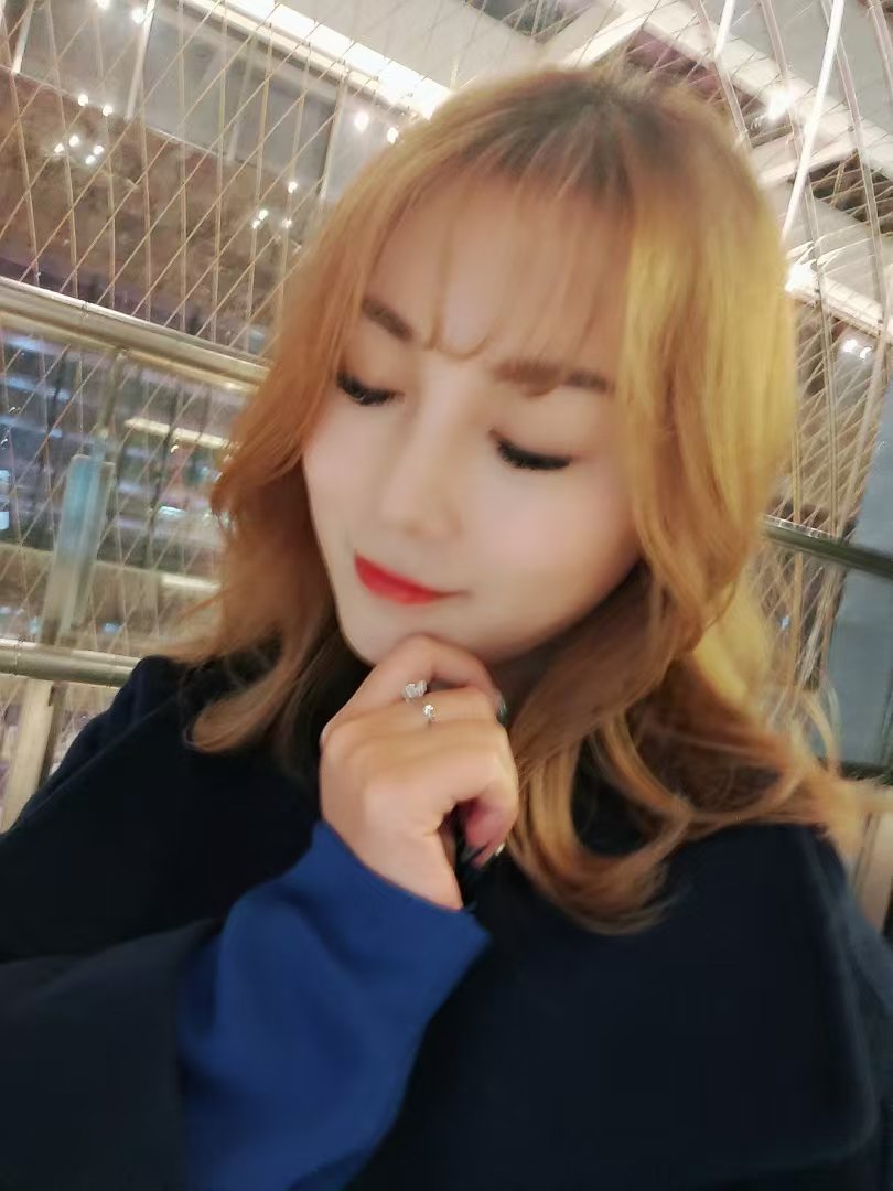 大坪热辣眼镜妹静静