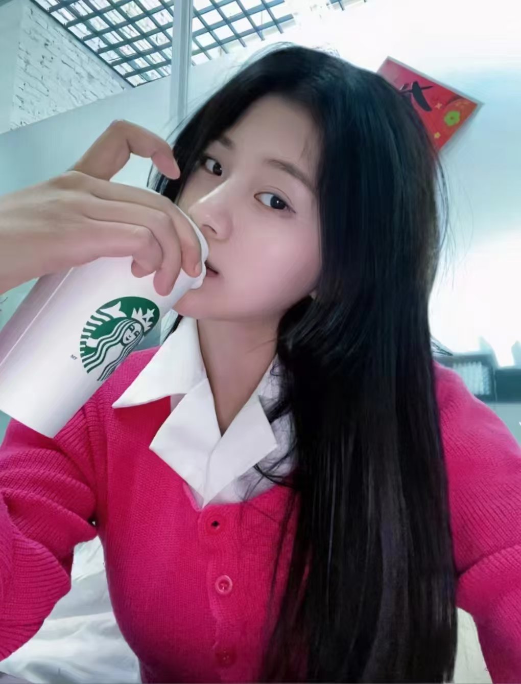 青秀甜美嫩妹如梦