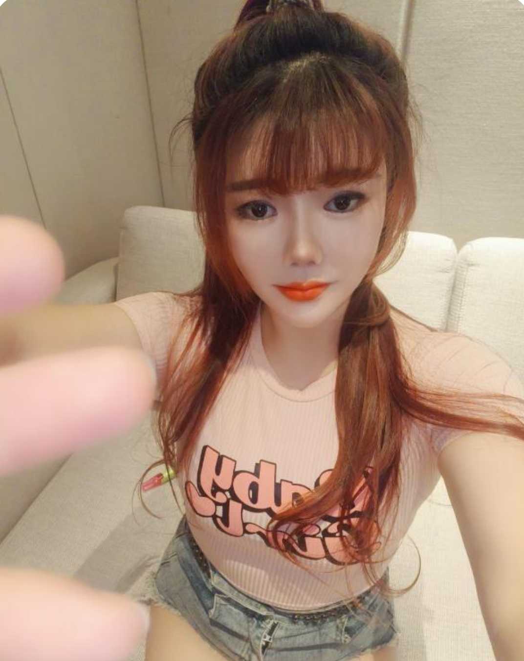 西湖大奶六六