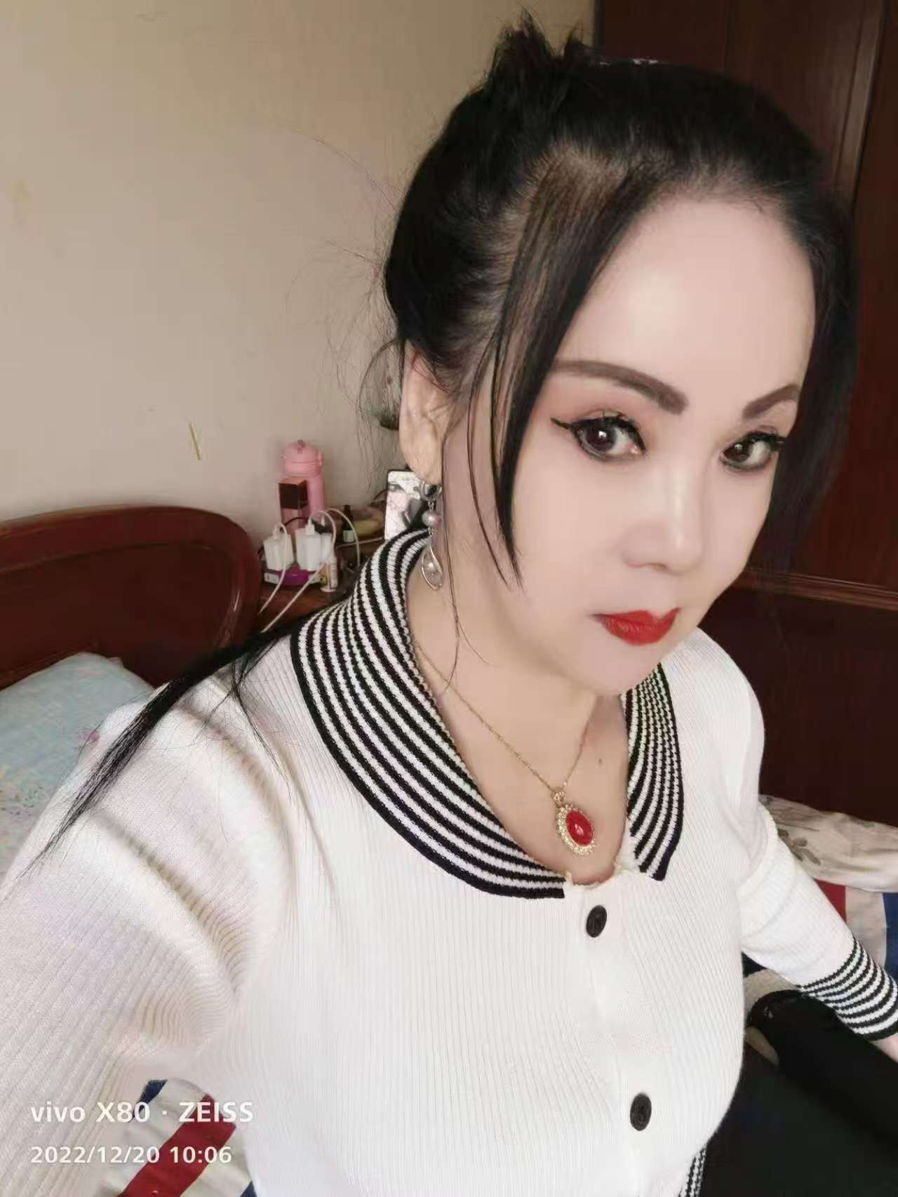 东丽美艳熟女月月
