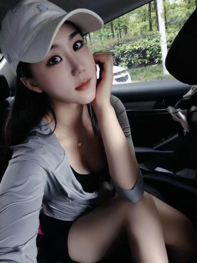 身材高挑的妹子