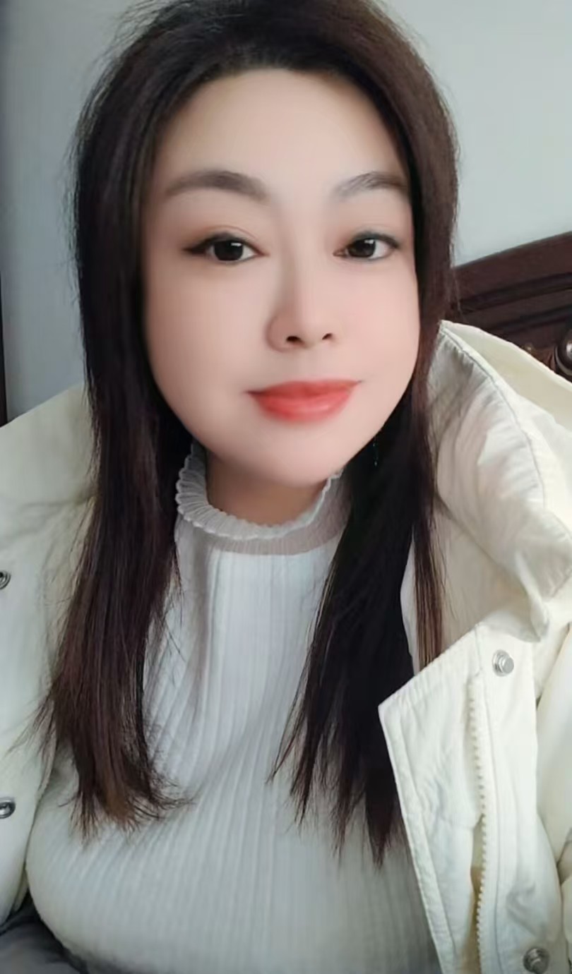 嘉定肉感小少妇艳艳