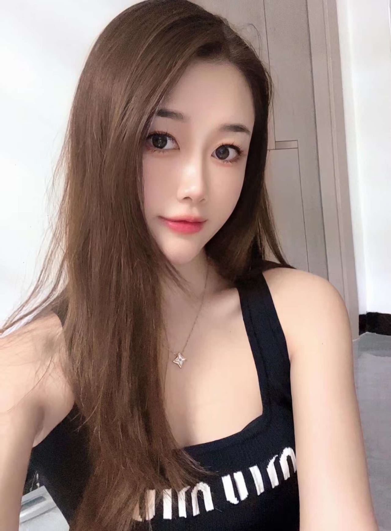 龙岗橘子美眉