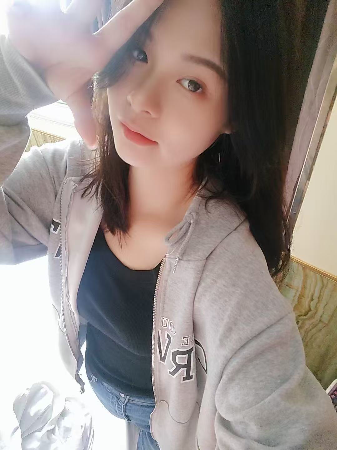 个人兼职温婉体贴,腰细胸挺漂亮性感,服务态度好,会配合让你有不一样的体验